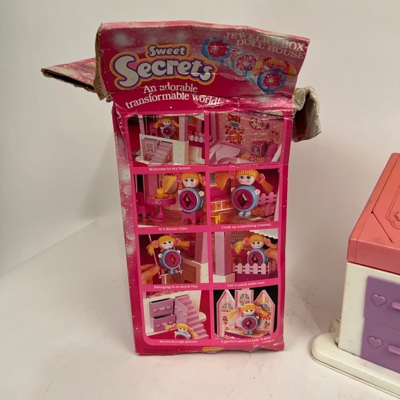 1984‎ Sweet Secrets Galoob Jewelry Box Doll House & Accessories With Box - Picture 3 of 16
